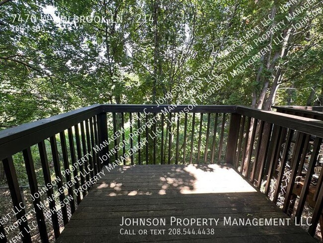 Foto del edificio - 7470 W Holbrook Ln