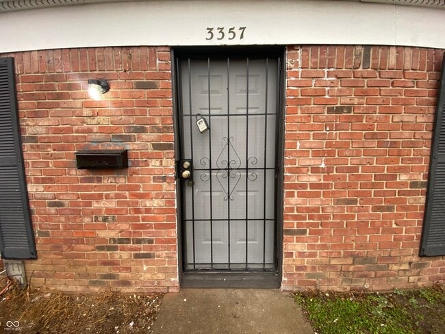 Building Photo - 3357 Ashley Ln