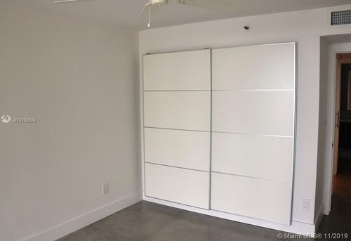 Building Photo - 7751 NE Bayshore Ct