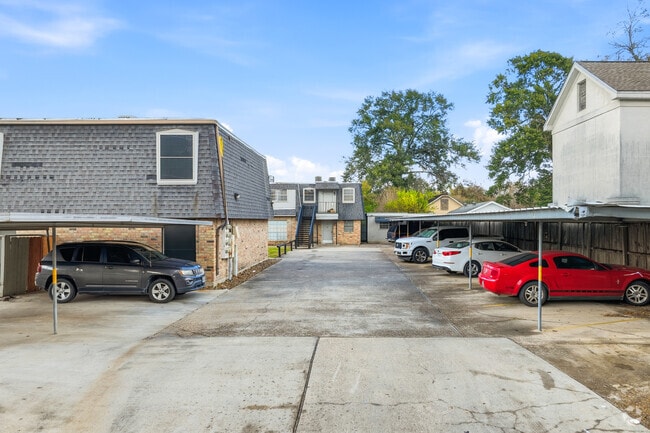 Cochera - Chateau 1000