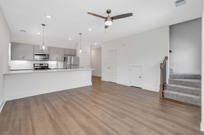 Building Photo - Brand new Highland Floor Plan includes Bon...