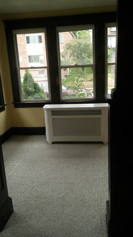 Foto del edificio - 1228 McClure Ave