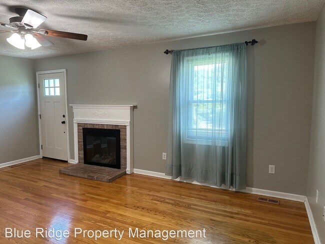 Building Photo - 3 br, 2 bath House - 416 Hurd Rd.