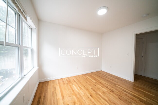 Foto del edificio - 63 Circuit St