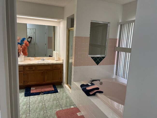 Foto del edificio - 11610 Higdon Dr