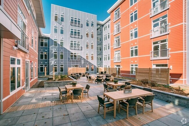 Building Photo - 99 Tremont St