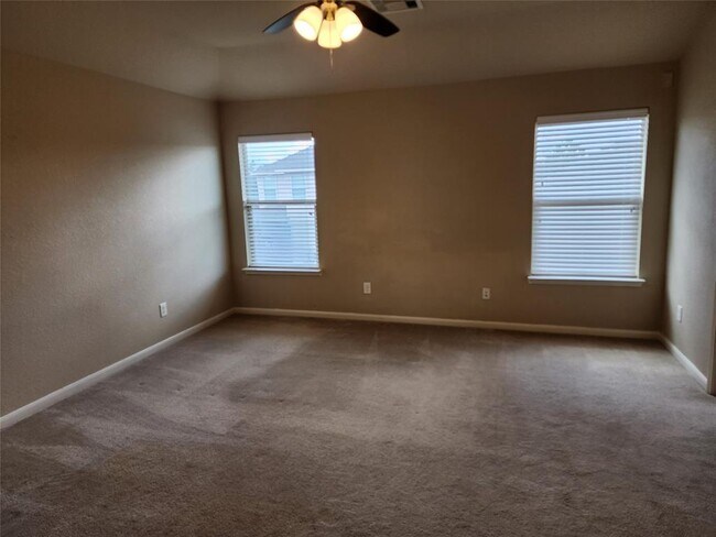 Building Photo - 6106 Grassy Haven Ln