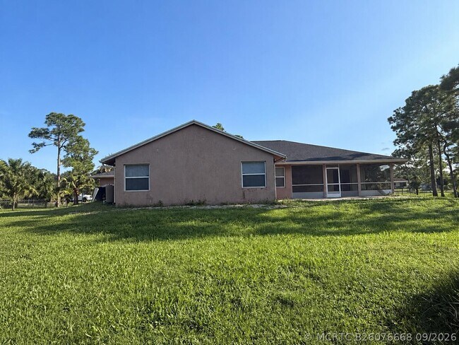 Building Photo - 12689 51st Ct N