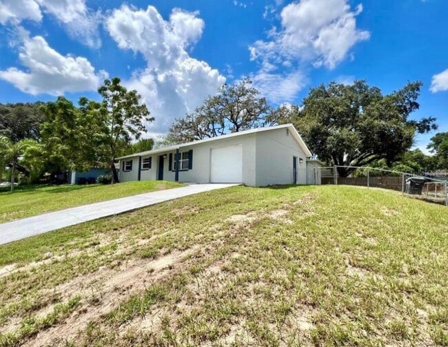 Building Photo - 3312 Chariot Pl