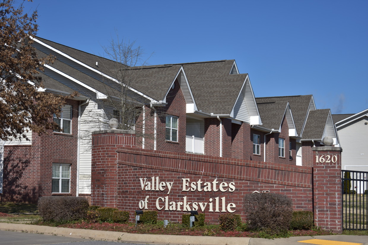 Letreros - Valley Estates of Clarksville I & II