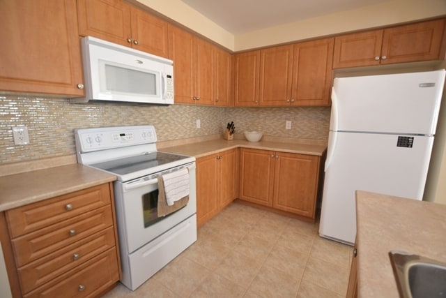 Building Photo - 256 Wetenhall Landng