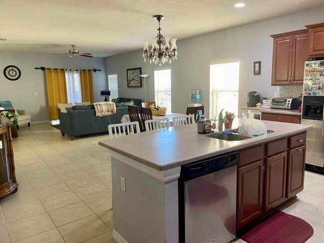 Building Photo - 2803 Winglewood Cir