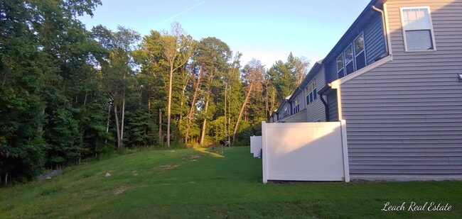 Foto del edificio - 1033 Coldstream Dr