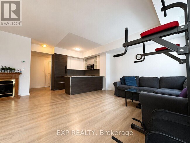 Photo du bâtiment - 5162 Yonge St