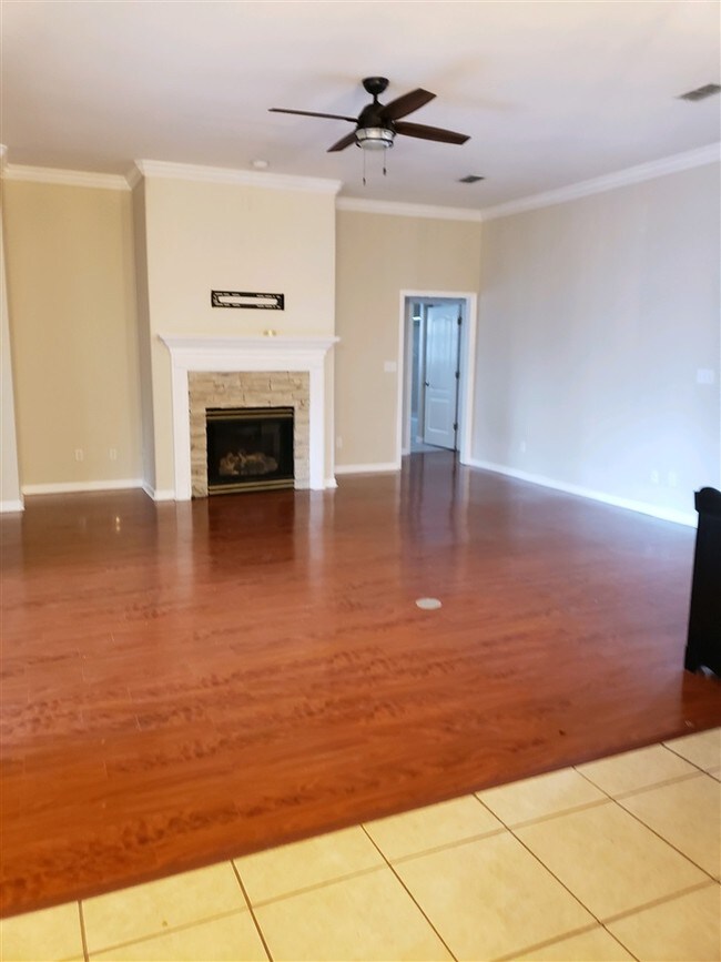 Building Photo - 4721 Plantation View Dr