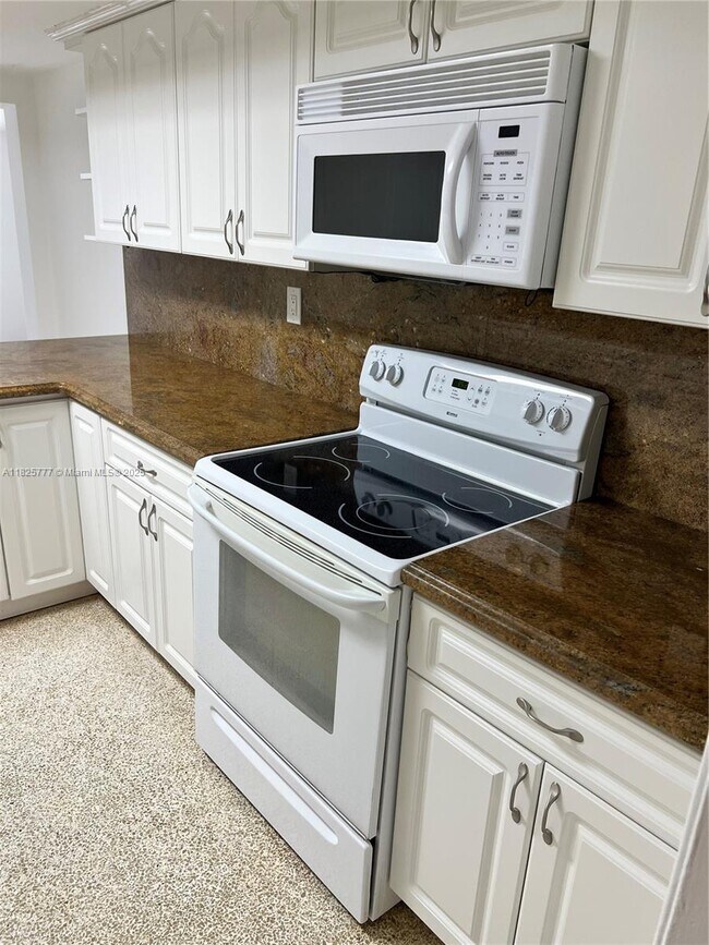 Foto del edificio - 10820 SW 78th Ave