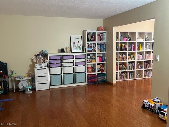 Foto del edificio - 7188 Selworthy Ln