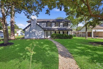 Building Photo - 3930 Cypress Hill Dr