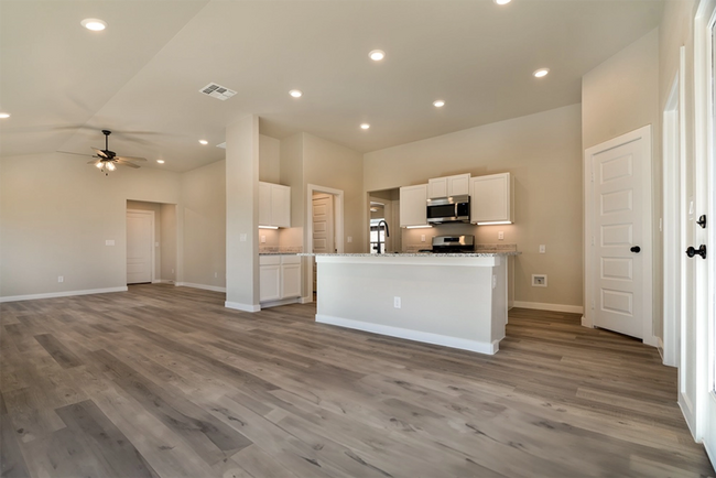 Foto del edificio - Brand New Construction in Willowbend