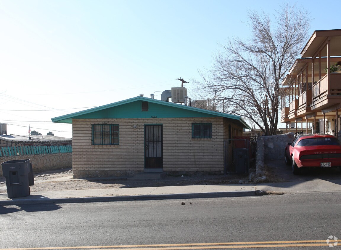 Building Photo - 3628 Hayes Ave