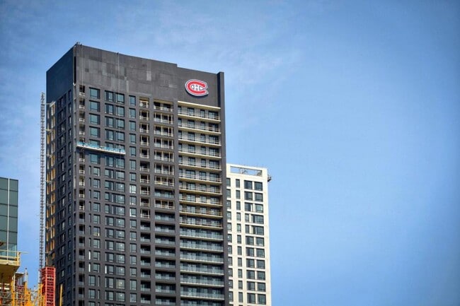 Building Photo - 1288 Av. des Canadiens-de-Montréal
