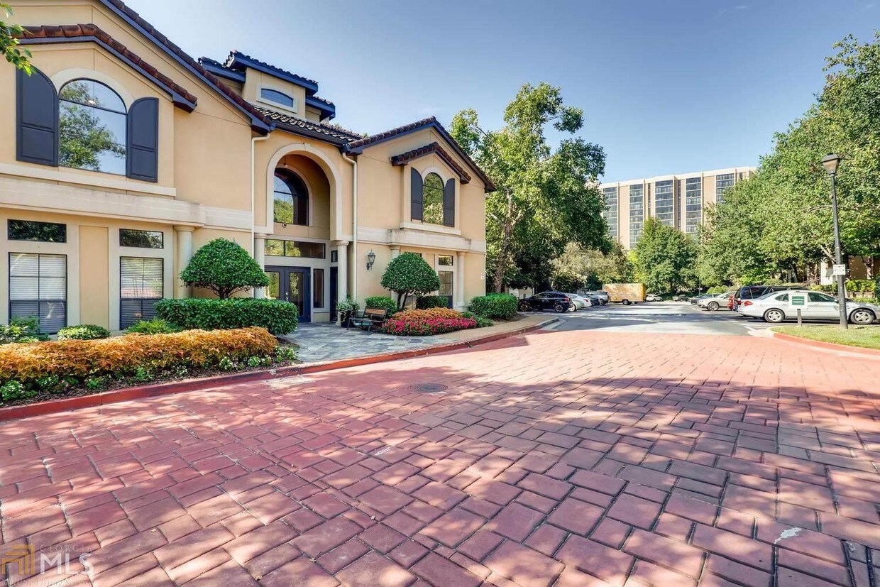 3777 Peachtree Rd, Brookhaven, GA 30319 House for Rent in Brookhaven