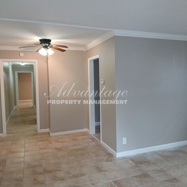 Building Photo - Charming 2 Bedroom | 1 Bath | Berclair - O...
