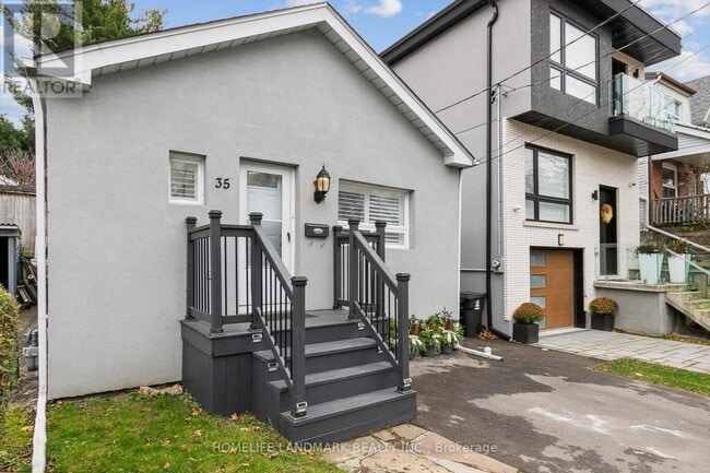 Building Photo - 35 Wallington Ave