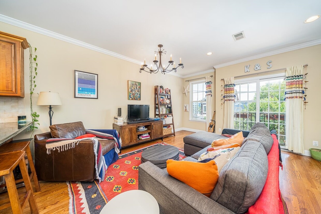 Photo - 405 Ogden Ave-
