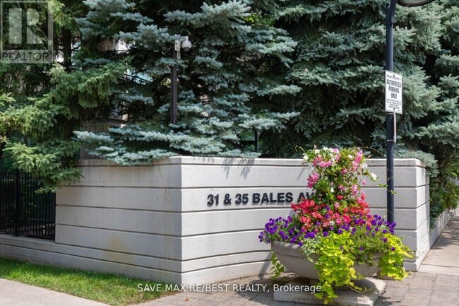Building Photo - 35-1135 Bales Ave