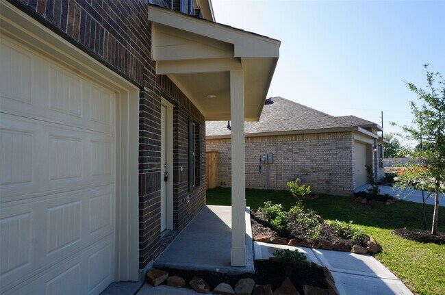 Building Photo - 24114 Becker Hollow Ln