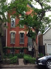 Building Photo - 1823 W Superior St