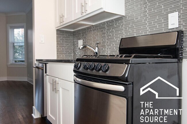 Foto del edificio - 624 W Roscoe St