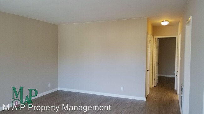 Foto del edificio - 7201 Pickering Ave