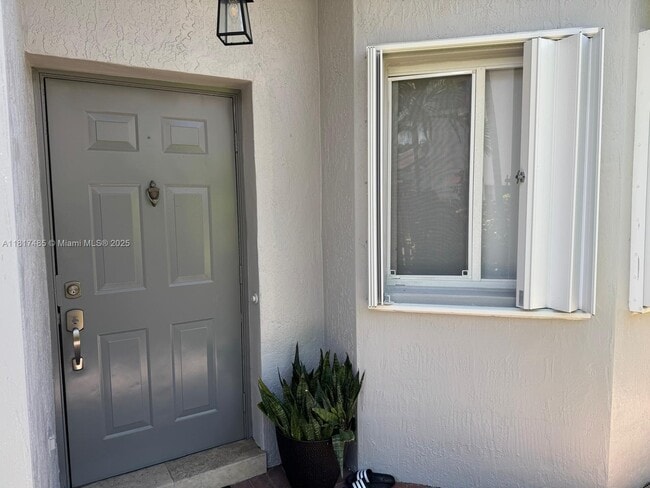 Building Photo - 5083 NW 116th Ave