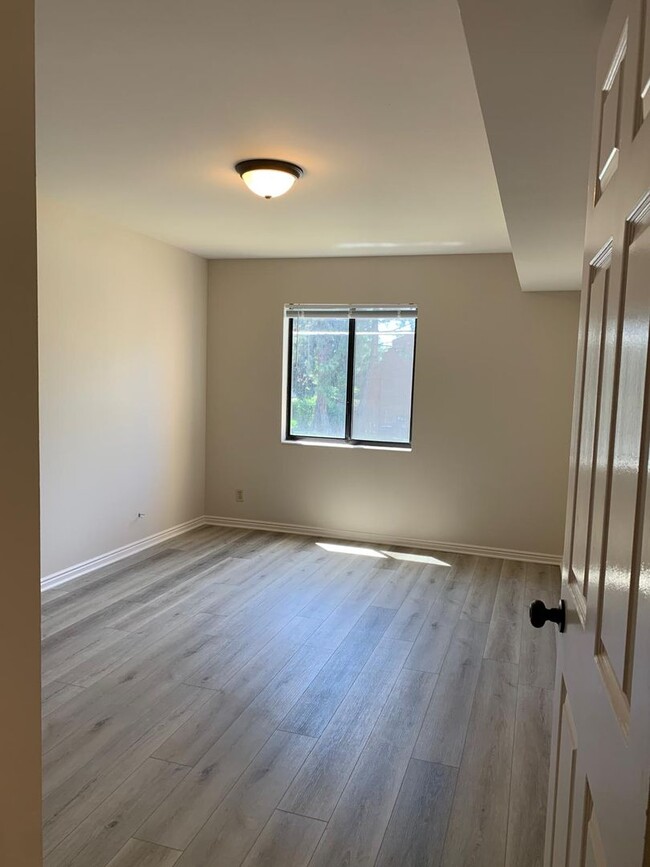 Building Photo - 2-bed, 2-bath Condo in Provo, UT