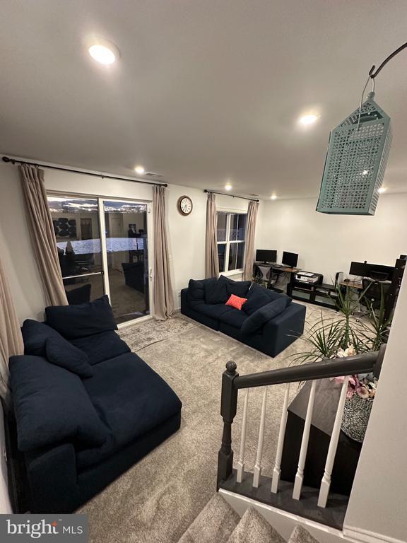 Building Photo - 310 Andrew Ct