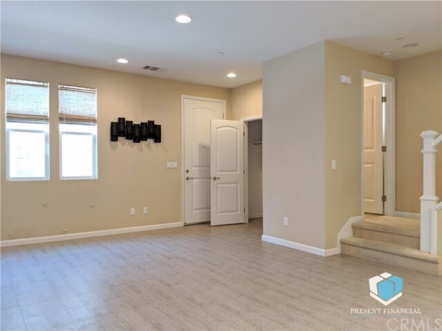Building Photo - 344 Apricot Cir
