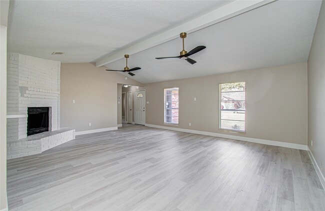 Building Photo - 13843 Rosetta Dr