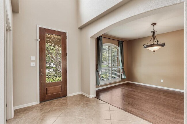 Building Photo - 15600 Echo Hills Dr