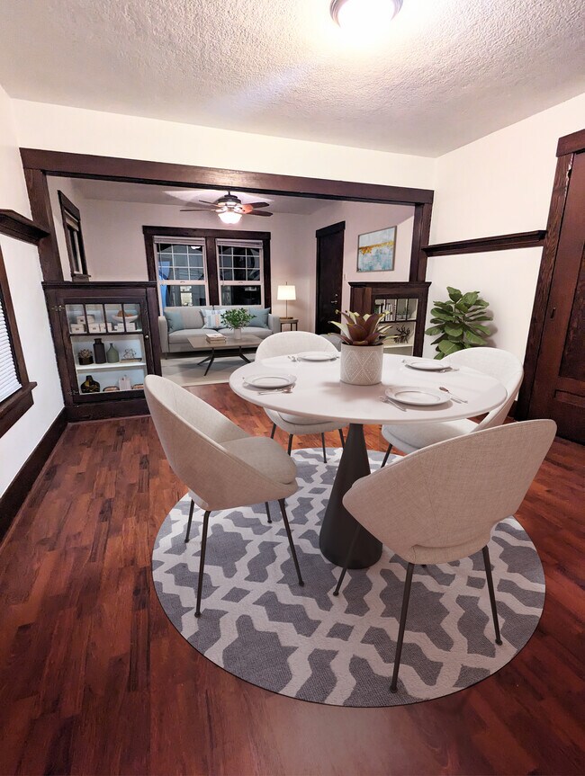 Large Family / Dining Space - 2111 14th Ave S
