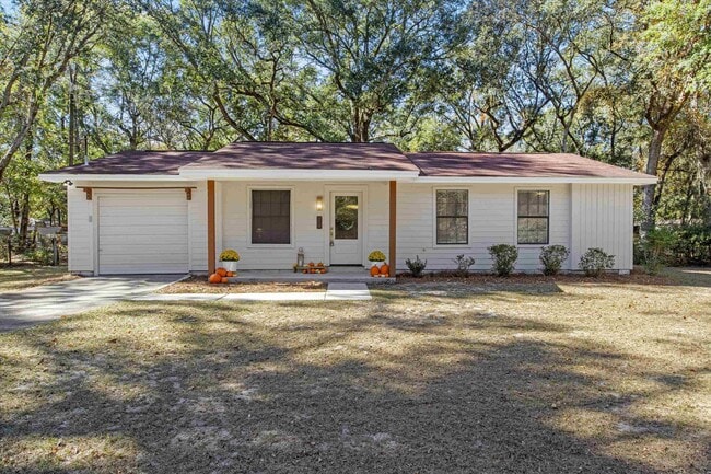 Building Photo - 8477 Titus Ln