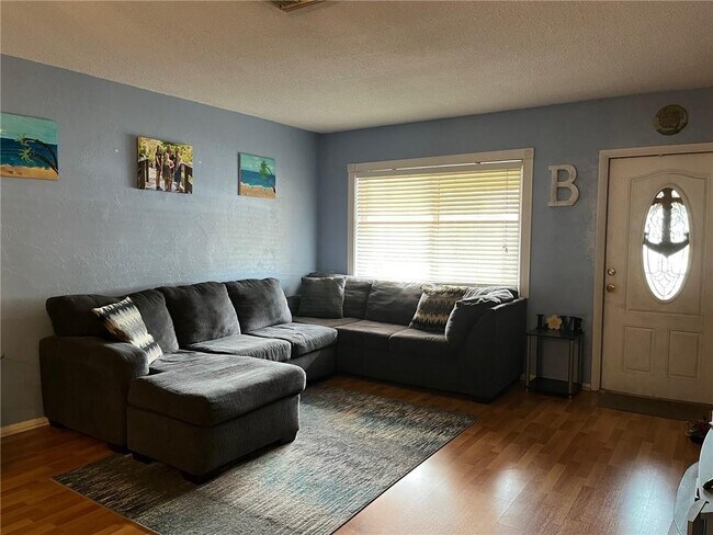 Foto del edificio - 7304 Westwood Dr