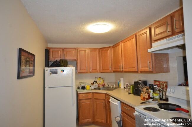 Foto del edificio - 60 Homer Ave