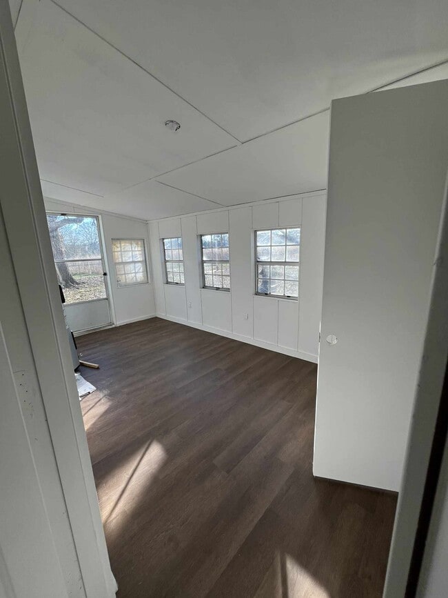 Building Photo - 3220 Co Rd 1807