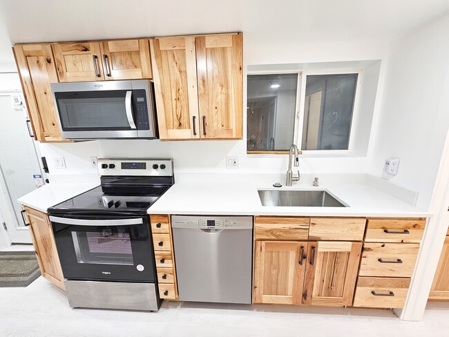 Building Photo - 1628 S 500 E