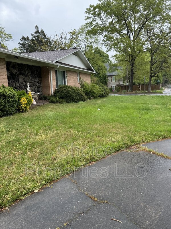 5633 Sardis Rd Charlotte, NC 28270 Alquileres en Charlotte, NC