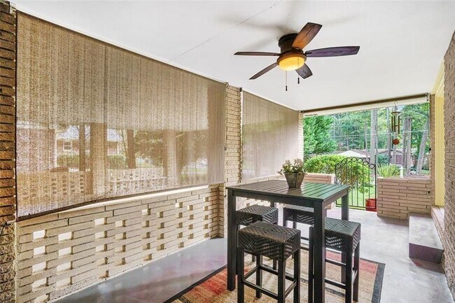 Foto del edificio - 1220 Blueberry Trail