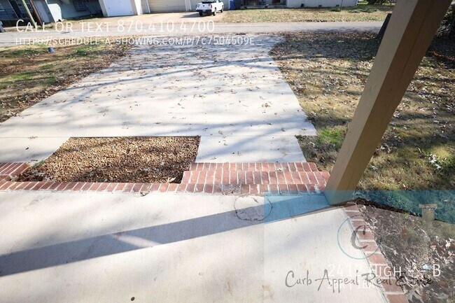 Building Photo - Luxury 2 bed, 1 bath duplex - new construc...