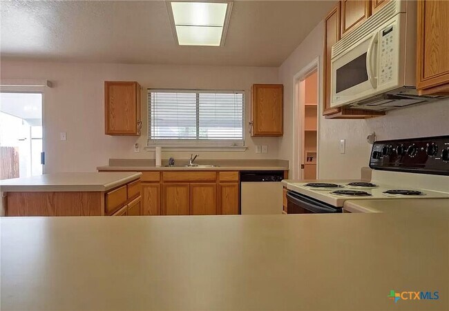 Foto del edificio - 859 Spyglass Dr